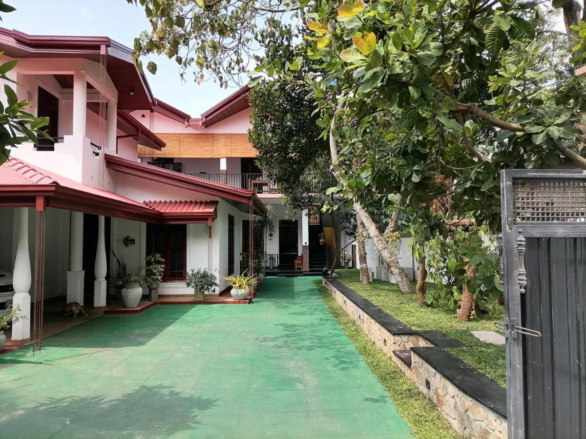 Ceylonima Home Stay Anuradhapura Exteriör bild