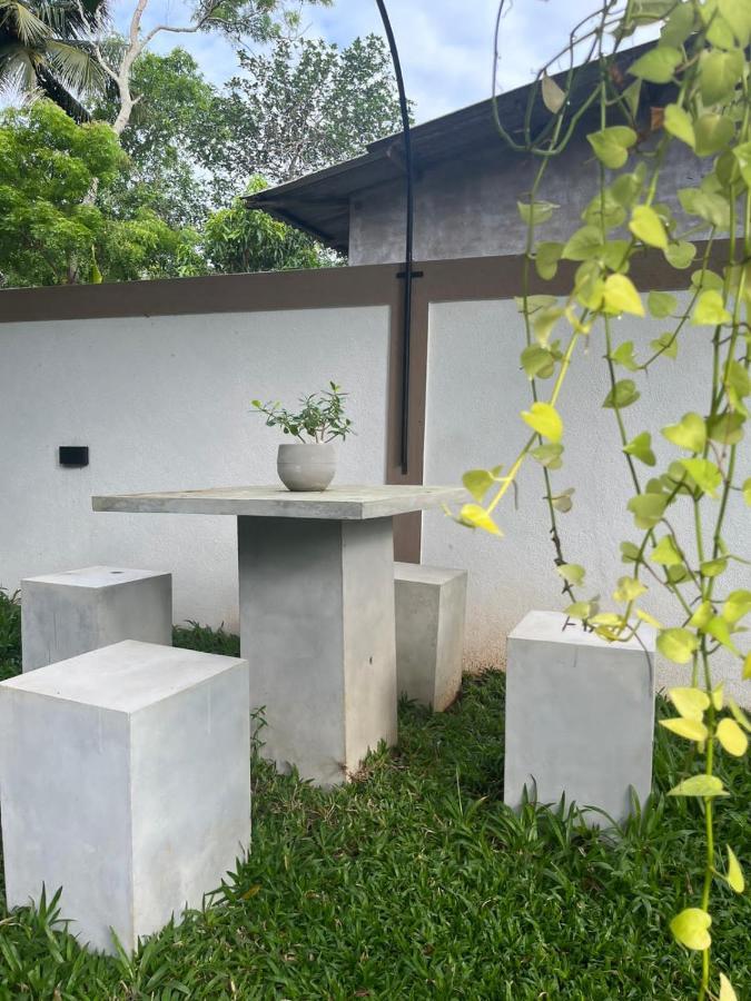 Ceylonima Home Stay Anuradhapura Exteriör bild