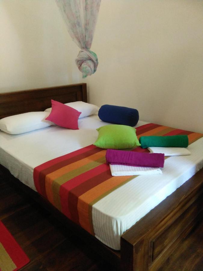 Ceylonima Home Stay Anuradhapura Exteriör bild